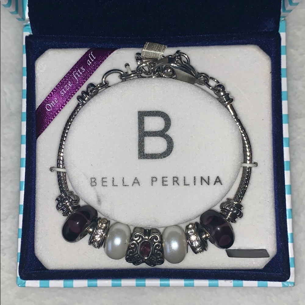 A BRAND NEW bracelet